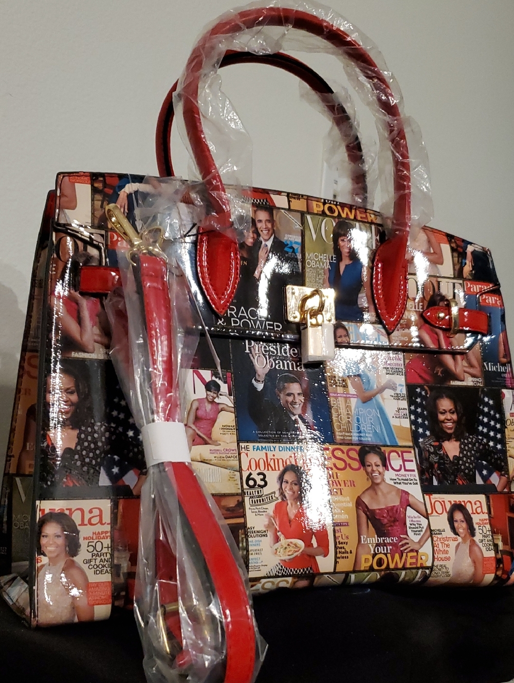 372◼️ FIRST LADY MICHELLE OBAMA MAGAZINE COVER COLLAGE SATCHEL/CROSSBODY